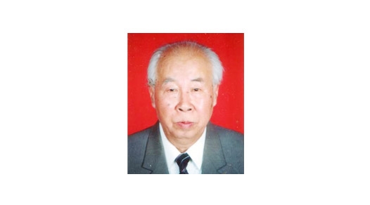 崔瑞珍.1980年－1984年任學校校長；1984年－1989年任學校黨委書記