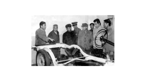 80年代初，交通部副部長王展義來我校檢查指導(dǎo)工作
